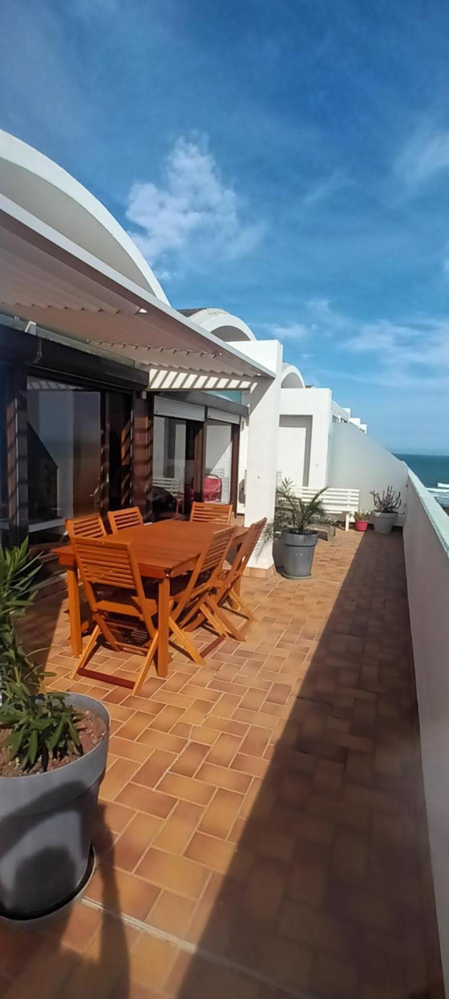 Port Cipriano Sur Les Toits , Vue Panoramique Sur La Mer 생시프리앙 외부 사진